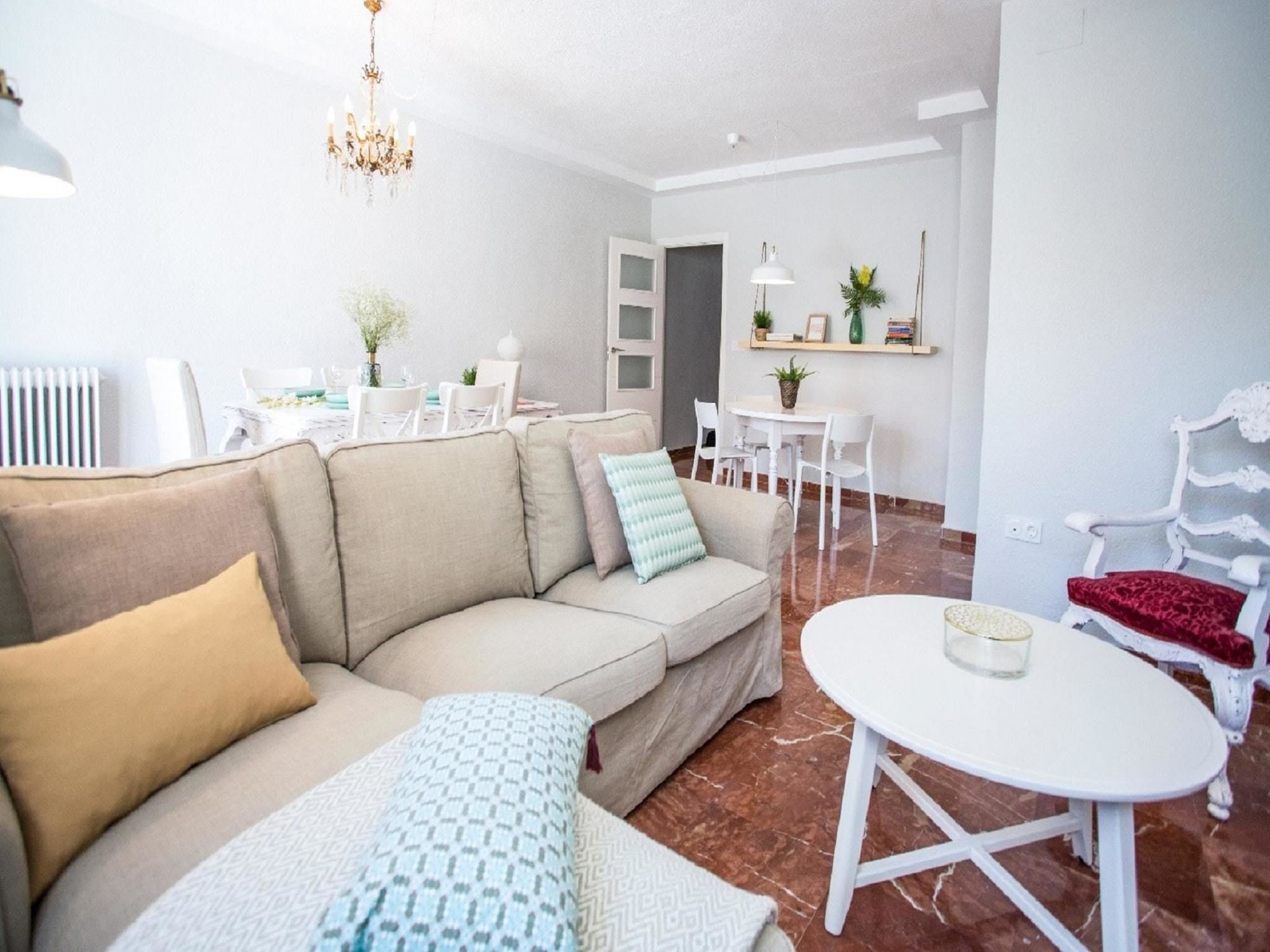 Appartamento With 4 Bedrooms In Granada, With Wonderful View, Furnis *